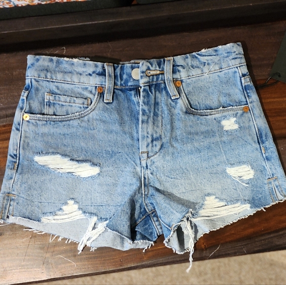 Blank NYC Vintage High Rise Cut Off Shorts - Picture 3 of 9